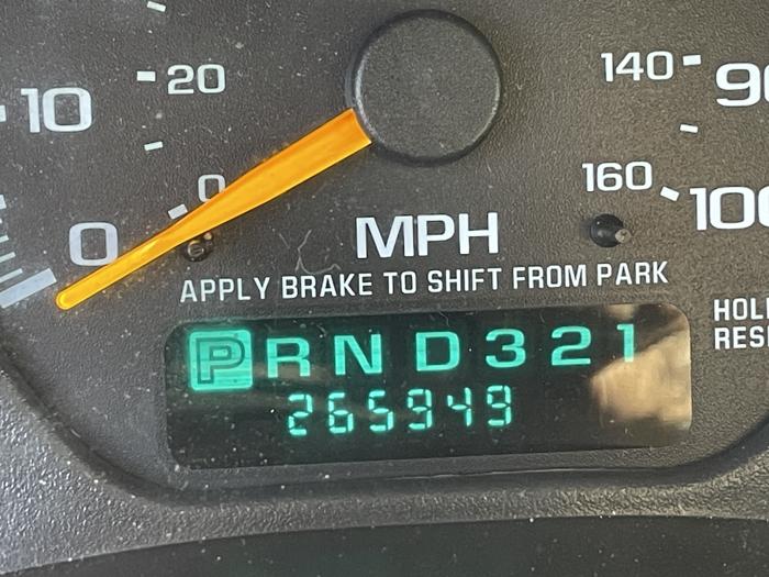 2001 chevrolet tahoe with 265949 miles for sale near elk-river, minnesota 30a7f01e461d4eb1b11cdd99c0af0d42.jpg