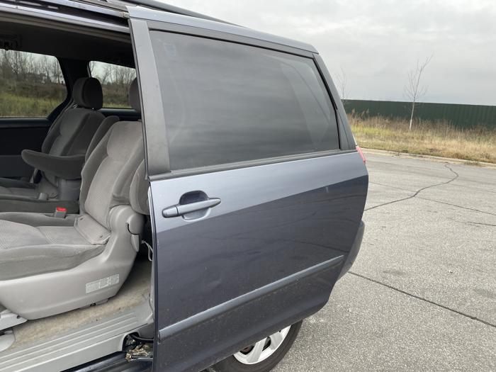 2006 toyota sienna le with 201395 miles for sale near elk-river, minnesota 331266afee194834a26acd2b24e9400f.jpg