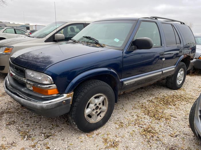 2000 chevrolet blazer ls with 254734 miles for sale near elk-river, minnesota 3388066b60ec4eb58149af7d834cfd01.jpg