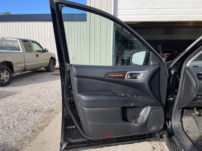 2013 nissan pathfinder s with 166127 miles for sale near elk-river, minnesota 34da543c8f754260af5f53c666eea778.jpg