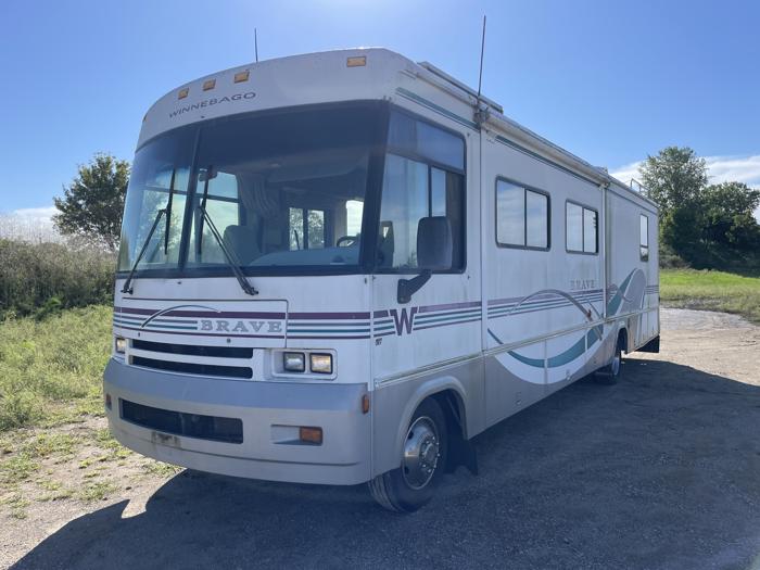 1999 ford motorhome-chassis super-duty with 106821 miles for sale near elk-river, minnesota 366cb39b3e4b46bdbaa95563c0dd1fab.jpg