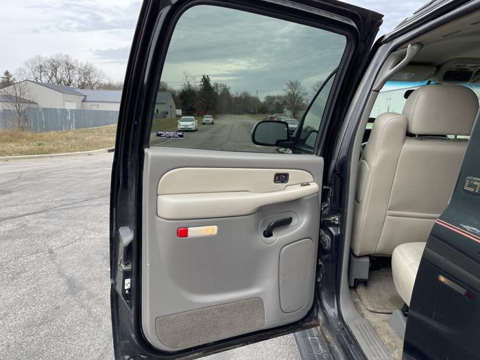 2002 chevrolet suburban 1500-lt for sale near elk-river, minnesota 3682d0d2471d48f7830276d35624e72e.jpg