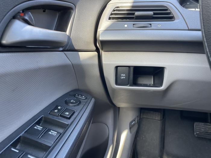 2010 honda accord sel with 224091 miles for sale near elk-river, minnesota 3a04a0f6673b4d6cae087381bc6eebce.jpg