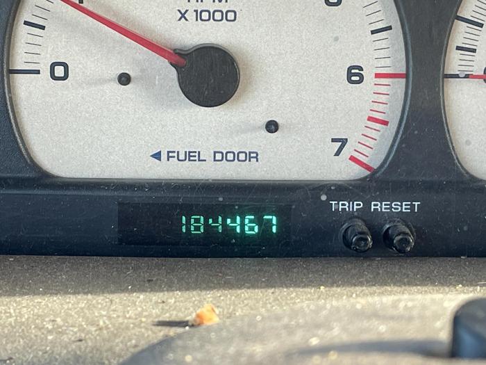 2000 chrysler town-and-country limited with 184467 miles for sale near elk-river, minnesota 3a41f54c959c499e81c3c7d2d11edb99.jpg