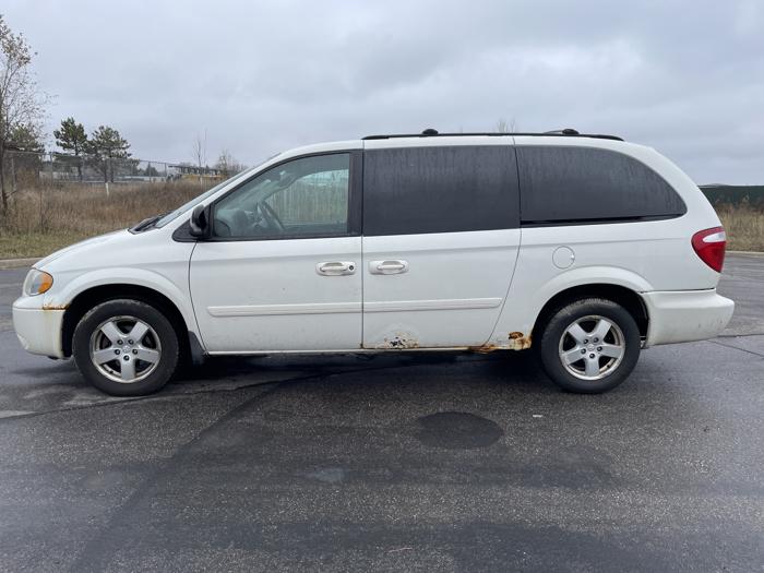 2007 dodge caravan-grand-caravan sxt with 96603 miles for sale near elk-river, minnesota 3ad4fb59a65e4a859d279442eadb8620.jpg