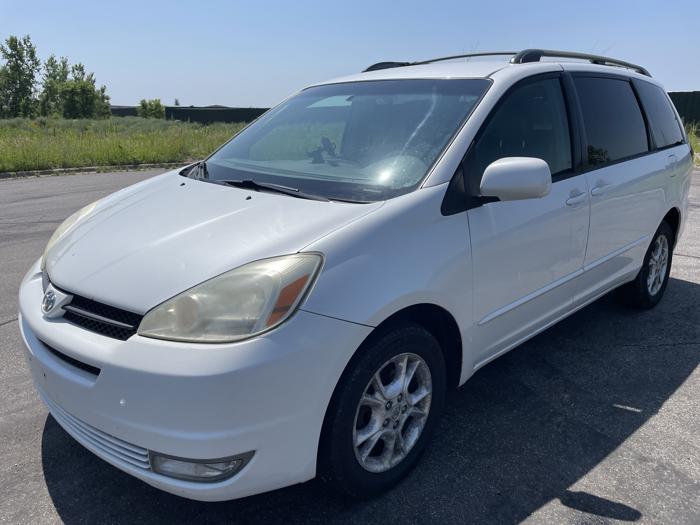 2005 toyota sienna xle with 230625 miles for sale near elk-river, minnesota 3e417d9a5e46422c879b99ad8a66a3ec.jpg