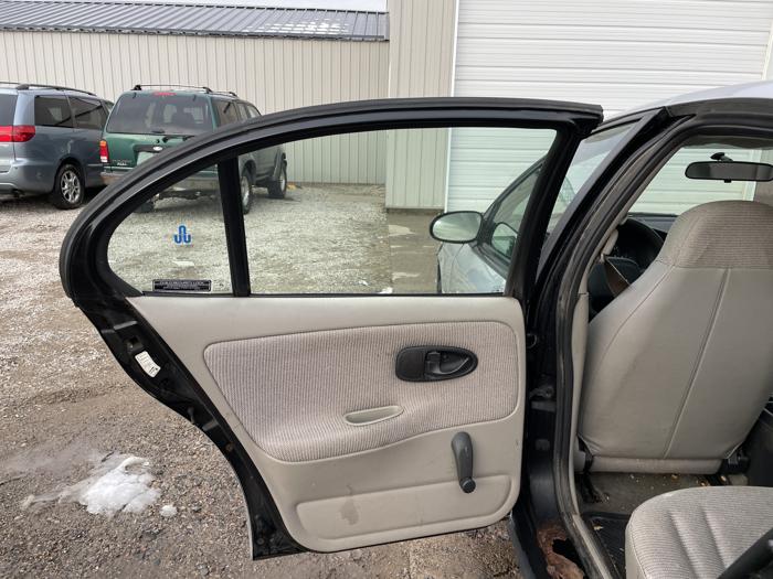 2002 saturn sl sl with 207256 miles for sale near elk-river, minnesota 3f1ed799af56494ea58aa4c4aa50d62d.jpg
