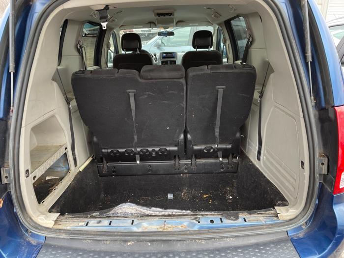 2011 dodge grand-caravan express with 148124 miles for sale near elk-river, minnesota 406b5d54c9aa42009725a90ee6a918e4.jpg