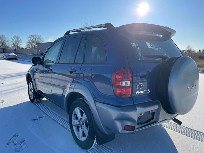 2005 toyota rav4 with 165876 miles for sale near elk-river, minnesota 40f7d76e4caf4551af7ddf8b56805799.jpg