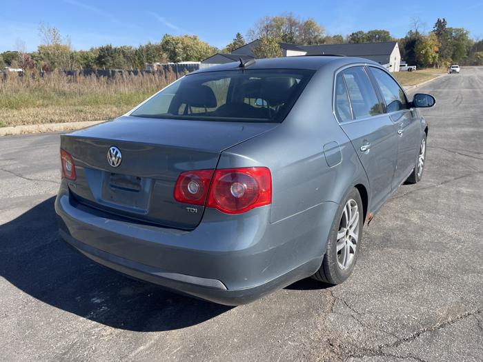 2006 volkswagen jetta sel with 195690 miles for sale near elk-river, minnesota 412b70cfcb08480d816502b64097dece.jpg