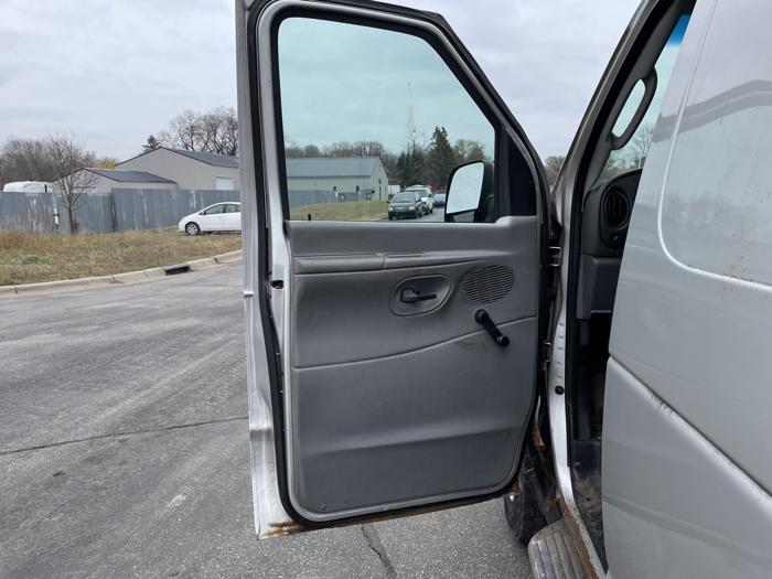 2003 ford e-250 with 145960 miles for sale near elk-river, minnesota 43b7f1cae9ba4916839e3f87e26e8482.jpg