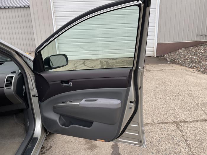 2005 toyota prius sel with 166247 miles for sale near elk-river, minnesota 43d4c28aaa77455cbd5a2a3639053408.jpg