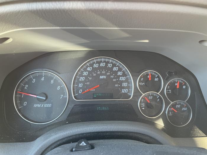 2005 gmc envoy xl-sle with 171865 miles for sale near elk-river, minnesota 44410648ded040df95cab6bba88823e2.jpg