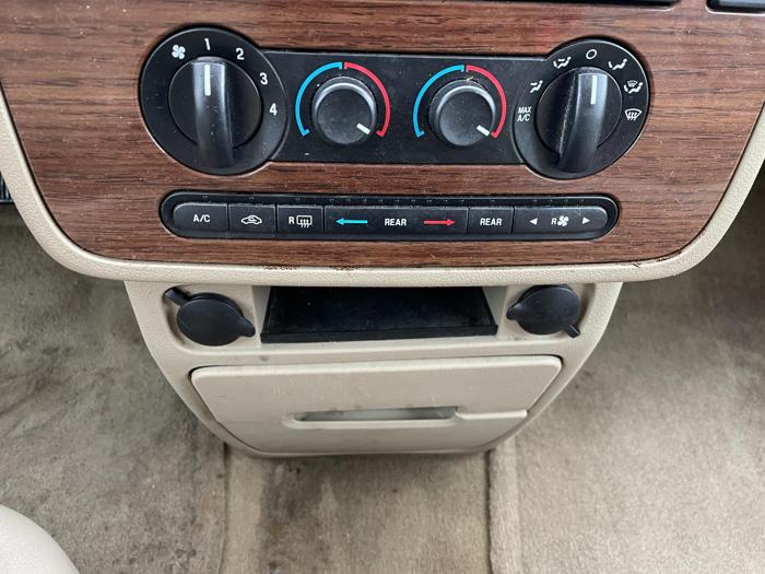 2005 ford freestar sle with 147582 miles for sale near elk-river, minnesota 4569cd07b925480a88d360a2b6ff5670.jpg