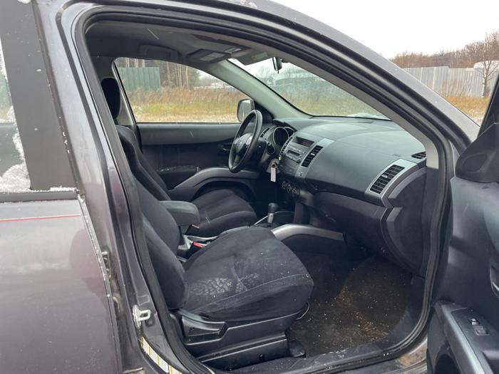 2007 mitsubishi outlander sel with 174016 miles for sale near elk-river, minnesota 46ee988ddb534ea8b8ff0a5b9bbae78a.jpg