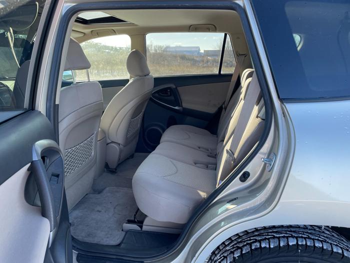 2007 toyota rav4 limited with 136467 miles for sale near elk-river, minnesota 480e462bce134283a82afdb8e93607ad.jpg
