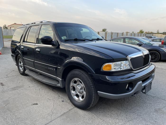 2001 lincoln navigator-l sel with 216101 miles for sale near elk-river, minnesota 48b0b180b2df49da9310b0c336a5ba5e.jpg