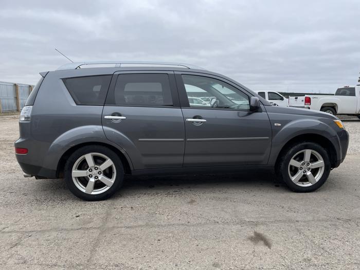 2007 mitsubishi outlander xls with 168949 miles for sale near elk-river, minnesota 4ff2fcee7fc64eeb8c0a1401a5c53e33.jpg
