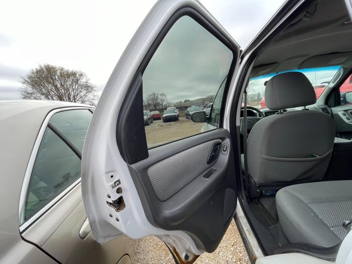 2006 ford escape-hybrid sel with 185605 miles for sale near elk-river, minnesota 52b7dbda2ad544d1bf8df2f1819ece71.jpg