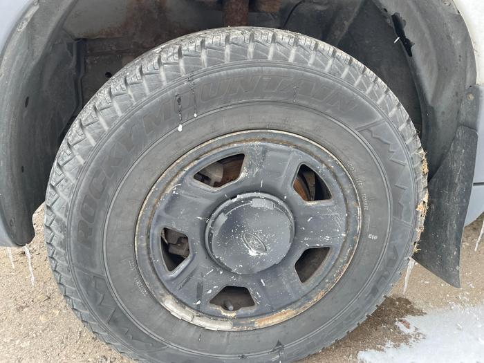 2007 ford escape with 188498 miles for sale near elk-river, minnesota 535284de93e24430bbabba4aca5f1bb7.jpg