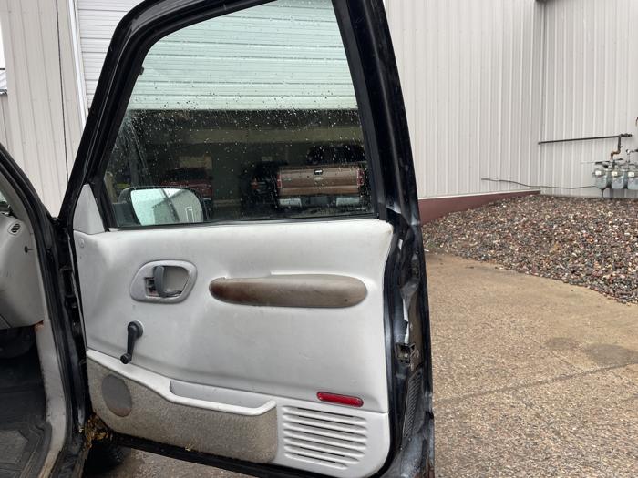 1997 chevrolet gmt-400 with 218322 miles for sale near elk-river, minnesota 5418b674758f4c68bb1d367c486a2005.jpg
