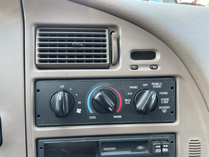 1994 mercury cougar sel with 125246 miles for sale near elk-river, minnesota 547b303728bc482cb524027e74756027.jpg