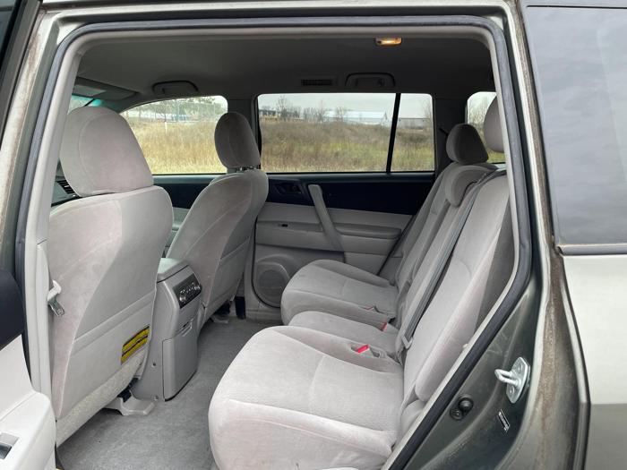 2009 toyota highlander base with 156168 miles for sale near elk-river, minnesota 551204b2e0f14695a632cd2d84fc85cf.jpg