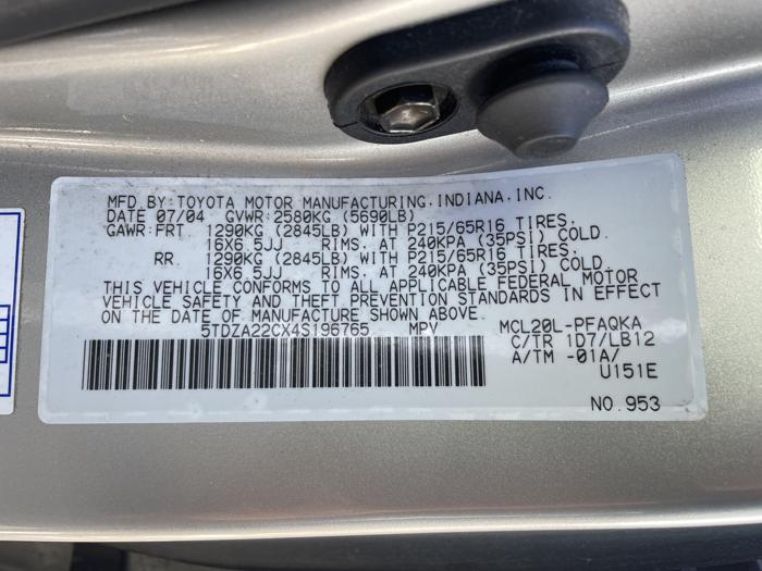 2004 toyota sienna xle with 143682 miles for sale near elk-river, minnesota 55301b8e1a03426f98fd409f9485bdb3.jpg