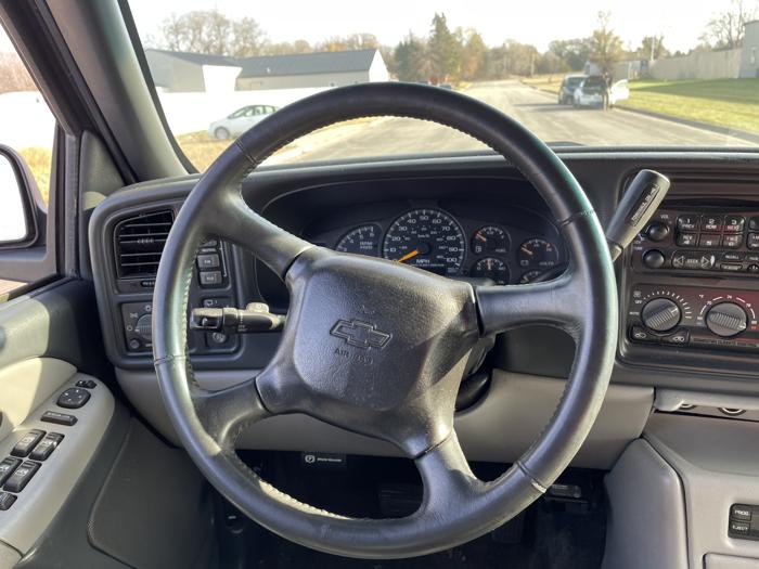 2001 chevrolet tahoe with 265949 miles for sale near elk-river, minnesota 559a6eabae884a638725292561c16898.jpg