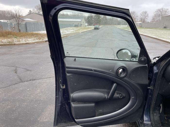 2011 mini countryman with 136901 miles for sale near elk-river, minnesota 55e9a25e6641402894781947609d5162.jpg