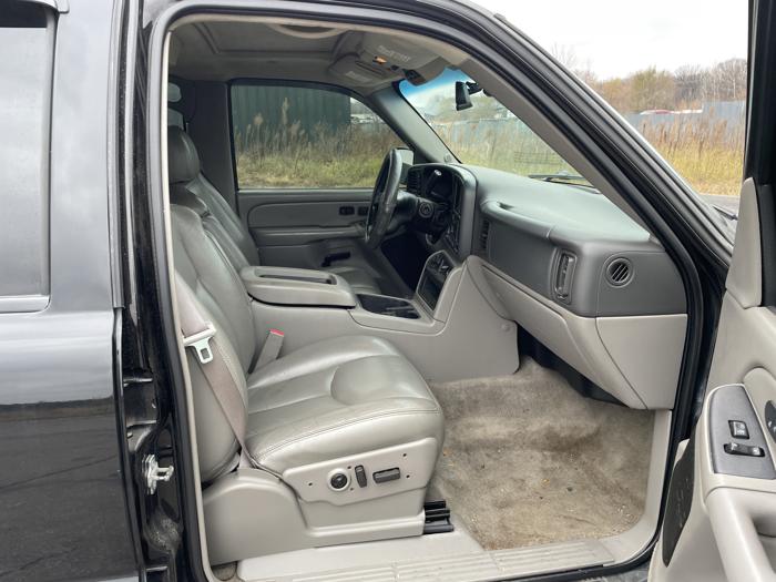 2005 chevrolet tahoe with 228414 miles for sale near elk-river, minnesota 56ed5e2863f0439287625954db7c8c6f.jpg