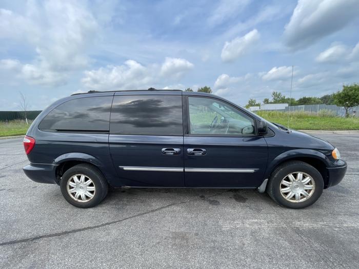 2007 chrysler town-&-country touring with 216573 miles for sale near elk-river, minnesota 593e002418f14d4995aea5bd127c0654.jpg