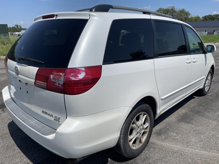 2005 toyota sienna xle with 230625 miles for sale near elk-river, minnesota 597c3f5001f74f6c8c1383cef36b6684.jpg