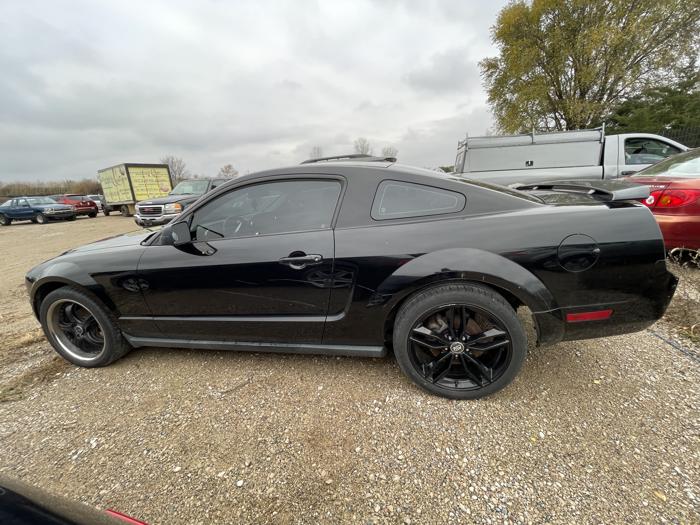 2005 ford mustang deluxe for sale near elk-river, minnesota 5b4d7d83429d49cc937875e66efb3d3e.jpg