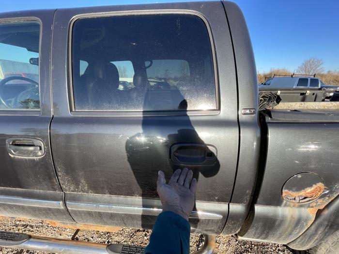 2005 gmc sierra sel with 136041 miles for sale near elk-river, minnesota 5b6b001e71004aa4936e5ad65f02a87d.jpg