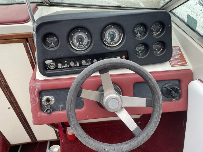 1988 sea-ray cuddy for sale near elk-river, minnesota 5e676000dd9d47a59bbe6242824a2264.jpg