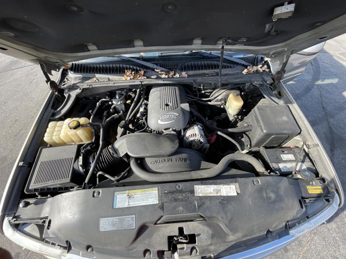 2001 chevrolet tahoe with 265949 miles for sale near elk-river, minnesota 665810d6389d417fae3f38a911772781.jpg
