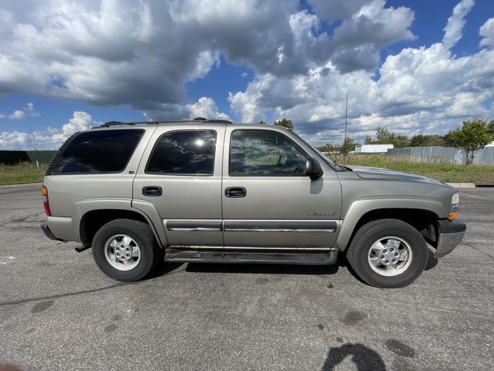 2002 chevrolet tahoe ls with 281232 miles for sale near elk-river, minnesota 67b9be990a7c4c508f55de760882a143.jpg