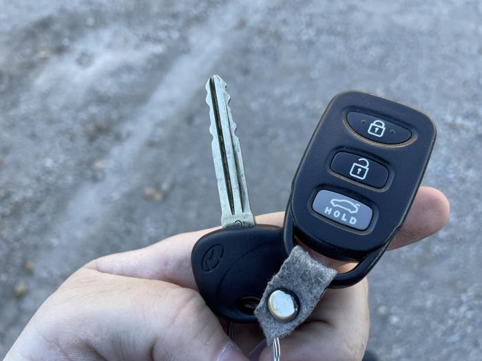 2013 hyundai elantra limited with 159781 miles for sale near elk-river, minnesota 67ecfdf813b24b1489c202adb7359ce1.jpg