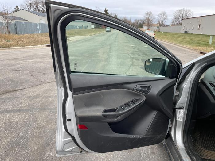 2012 ford focus se with 163256 miles for sale near elk-river, minnesota 68518296d9614f0d9cd78099f6db227f.jpg