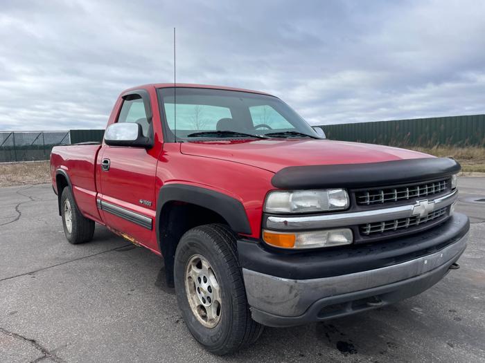 1999 chevrolet silverado 1500 with 205902 miles for sale near elk-river, minnesota 68eebf52965d4c4f93c12b4f3d7035c7.jpg
