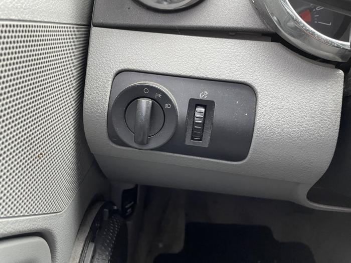 2005 ford mustang deluxe for sale near elk-river, minnesota 690085a0a4c444528ef061e742f8de29.jpg