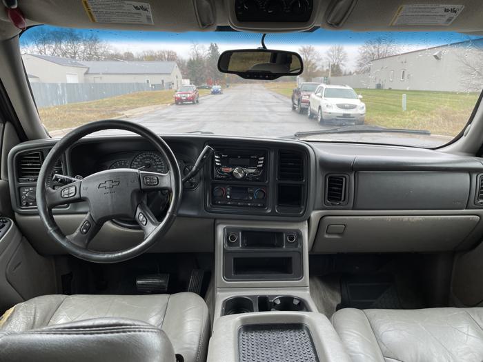 2004 chevrolet suburban with 289418 miles for sale near elk-river, minnesota 691054cb71e34e89bdc29f26b1ca2430.jpg