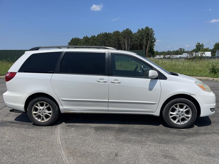 2005 toyota sienna xle with 230625 miles for sale near elk-river, minnesota 695c8e537bbe4b9f92458347d390135a.jpg