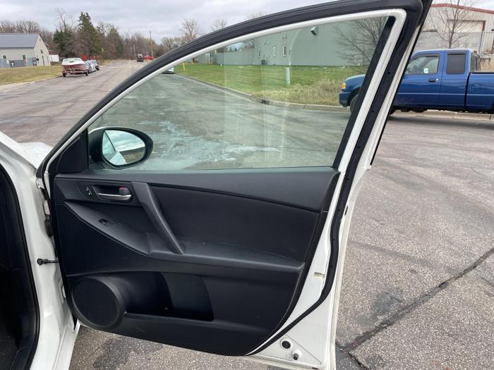 2012 mazda mazda3 sport-gx with 147306 miles for sale near elk-river, minnesota 6a4f3670e32944958e4898a2d724c1a5.jpg