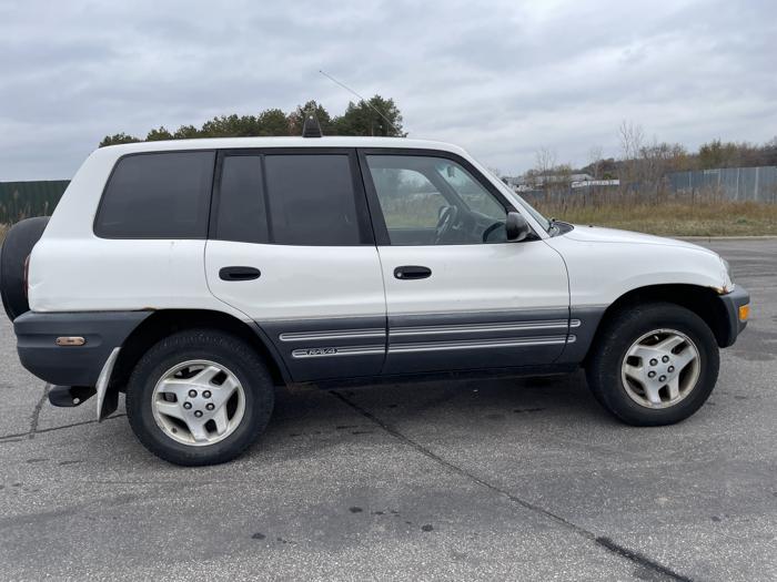 1998 toyota rav4 sel with 185185 miles for sale near elk-river, minnesota 6ada8f9784044671862231d8fa890b66.jpg