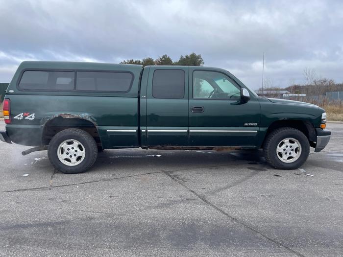 2002 chevrolet silverado-1500 sel with 229269 miles for sale near elk-river, minnesota 6aebe1115f1944c09596980e20be6dad.jpg