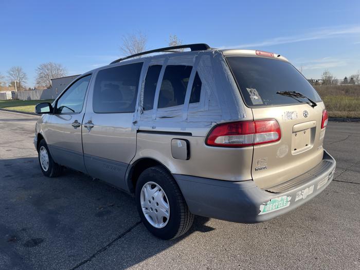 2003 toyota sienna le with 204707 miles for sale near elk-river, minnesota 6d3a7eb514de4387ad143e511aaa1c16.jpg