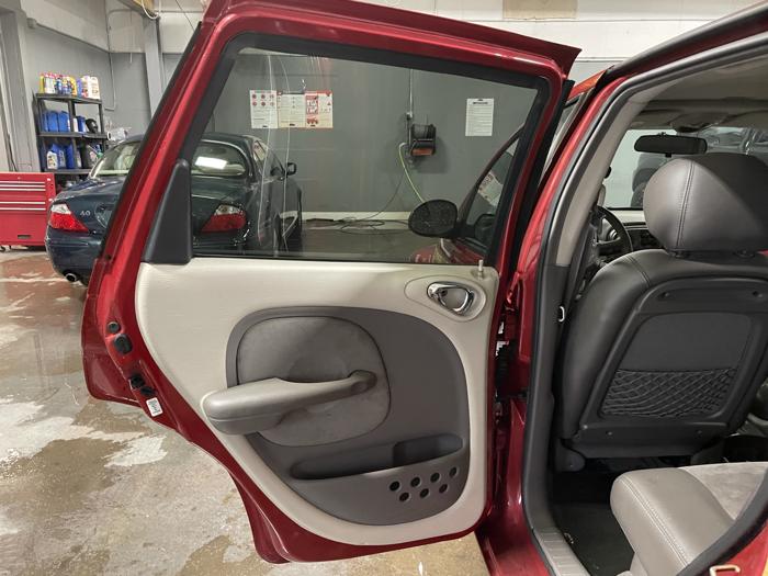 2002 chrysler pt-cruiser limited---dream-cruiser with 94224 miles for sale near elk-river, minnesota 6d7dae0aba554b7ebb890818e3b3a6d2.jpg