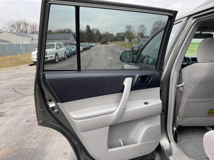 2009 toyota highlander base with 156168 miles for sale near elk-river, minnesota 6f291091bc7740f186997745a91967ef.jpg